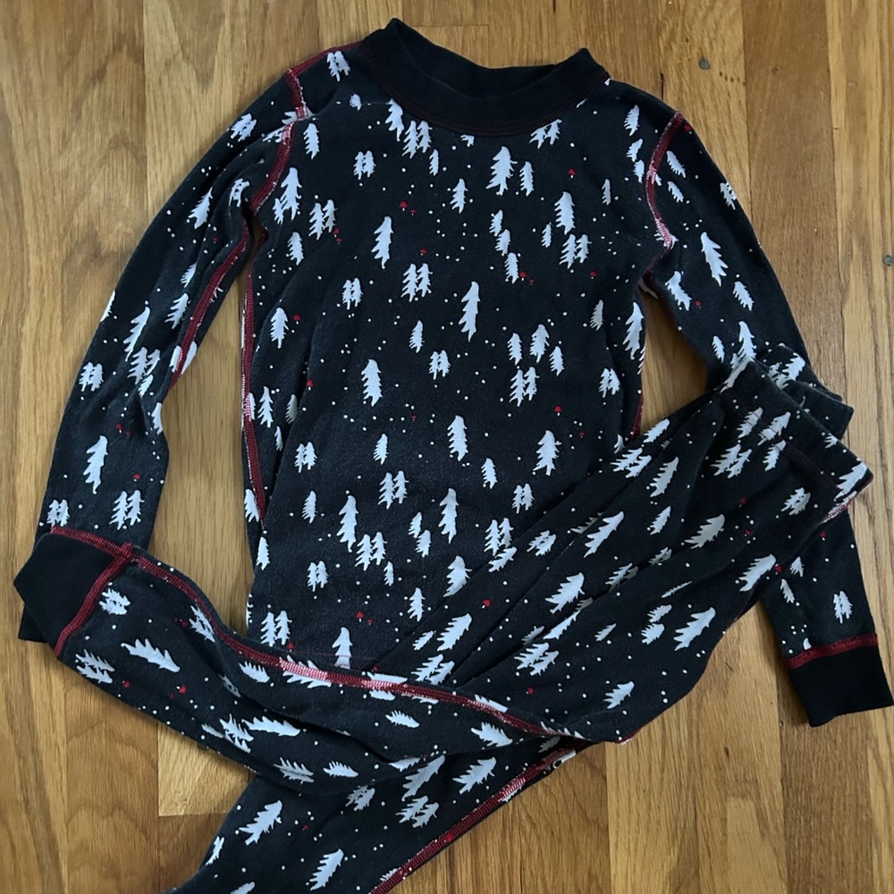 Unisex Hanna Andersson Holiday kids pajamas (2 piece set).